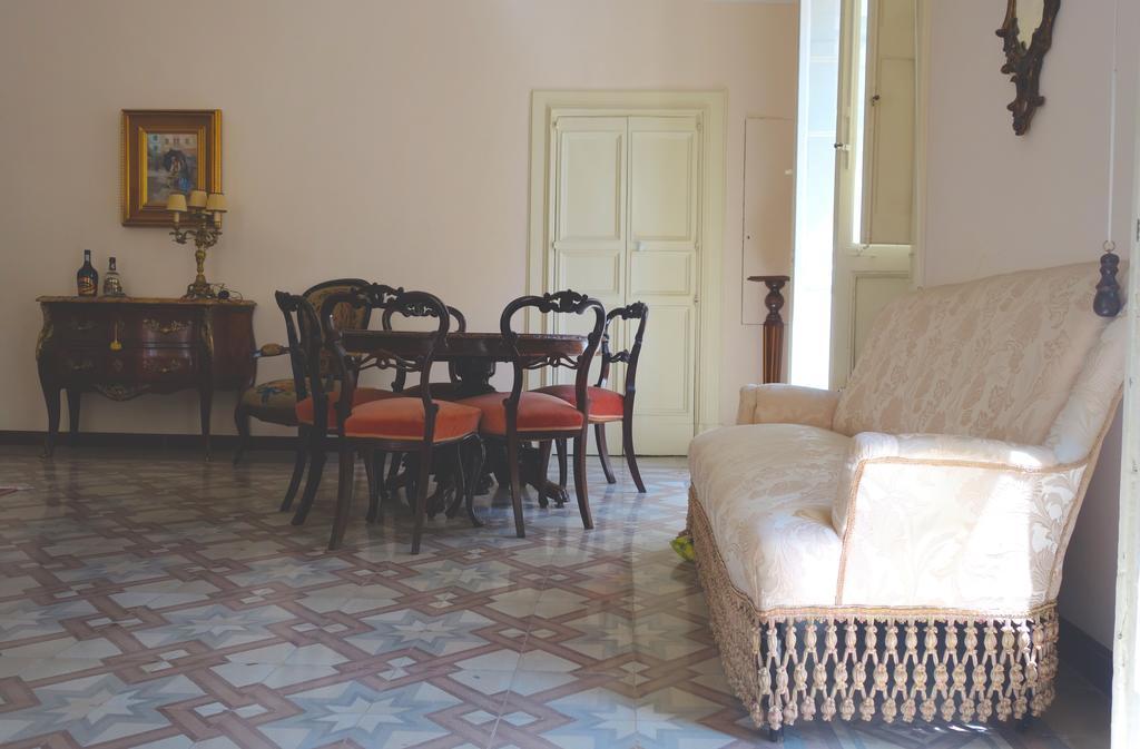 Palazzo Mansi Montenegro Apartment *