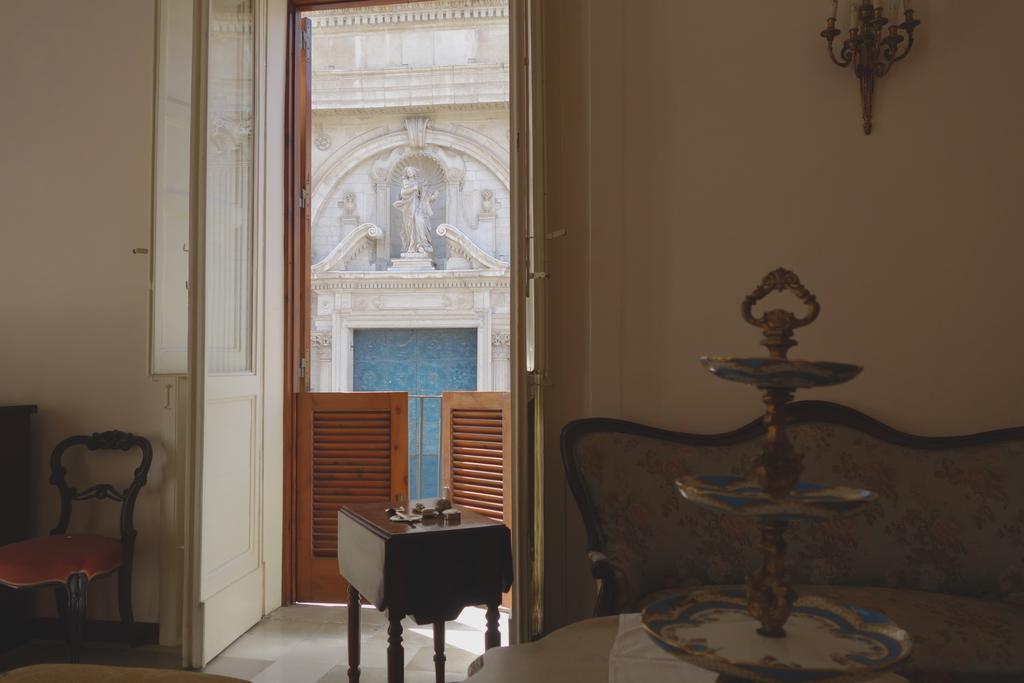Apartment Palazzo Mansi Montenegro *