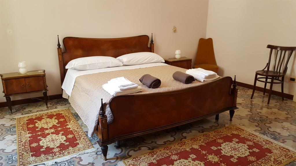 Apartment Palazzo Mansi Montenegro *